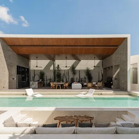 Villa Boya - 6Br Luxury Oasis In Central Berawa