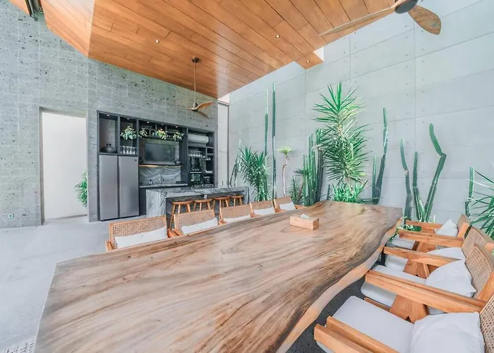 Boya - 6br Luxury Oasis In Berawa Canggu (Bali)