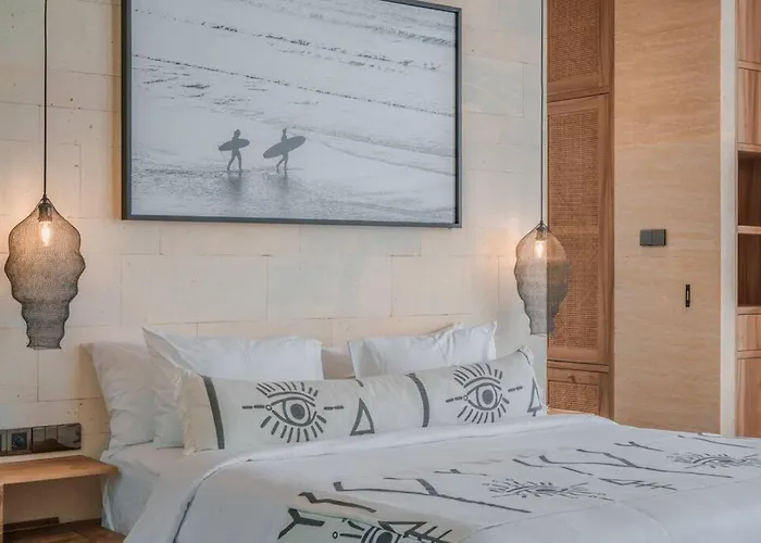 Boya - 6br Luxury Oasis In Berawa *
