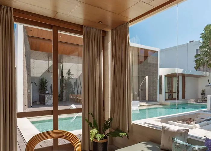 Boya - 6br Luxury Oasis In Berawa Villa Canggu (Bali)
