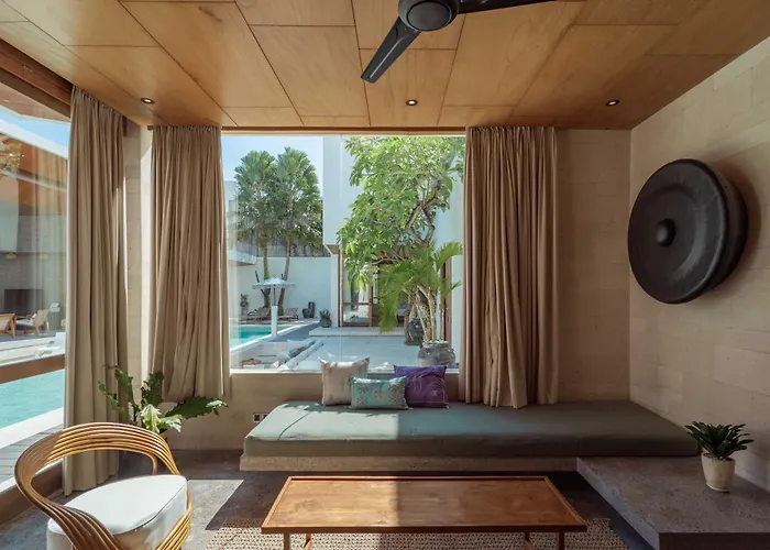 Villa Boya - 6br Luxury Oasis In Berawa Canggu (Bali)